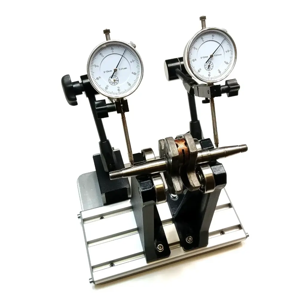 Banco bilanciatura/equilibratura alberi motore e masse rotanti con Comparatori e Supporti